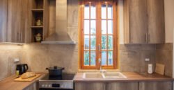 Stunning villa for sale in Metaxata